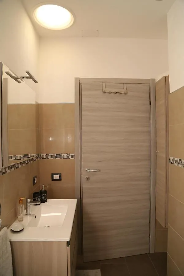 Al Civico 5 - Mondern Apartments & Suite! Decimomannu