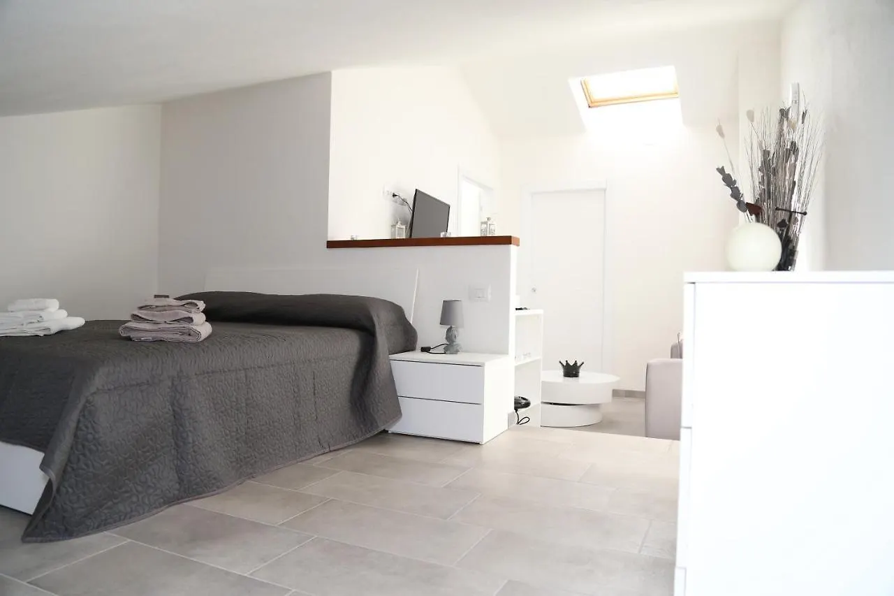 Al Civico 5 - Mondern Apartments & Suite! Decimomannu