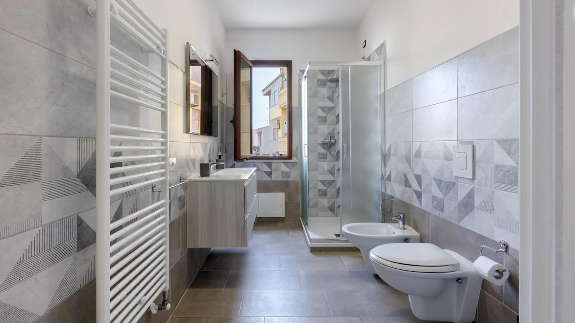 Al Civico 5 - Mondern Apartments & Suite! Decimomannu