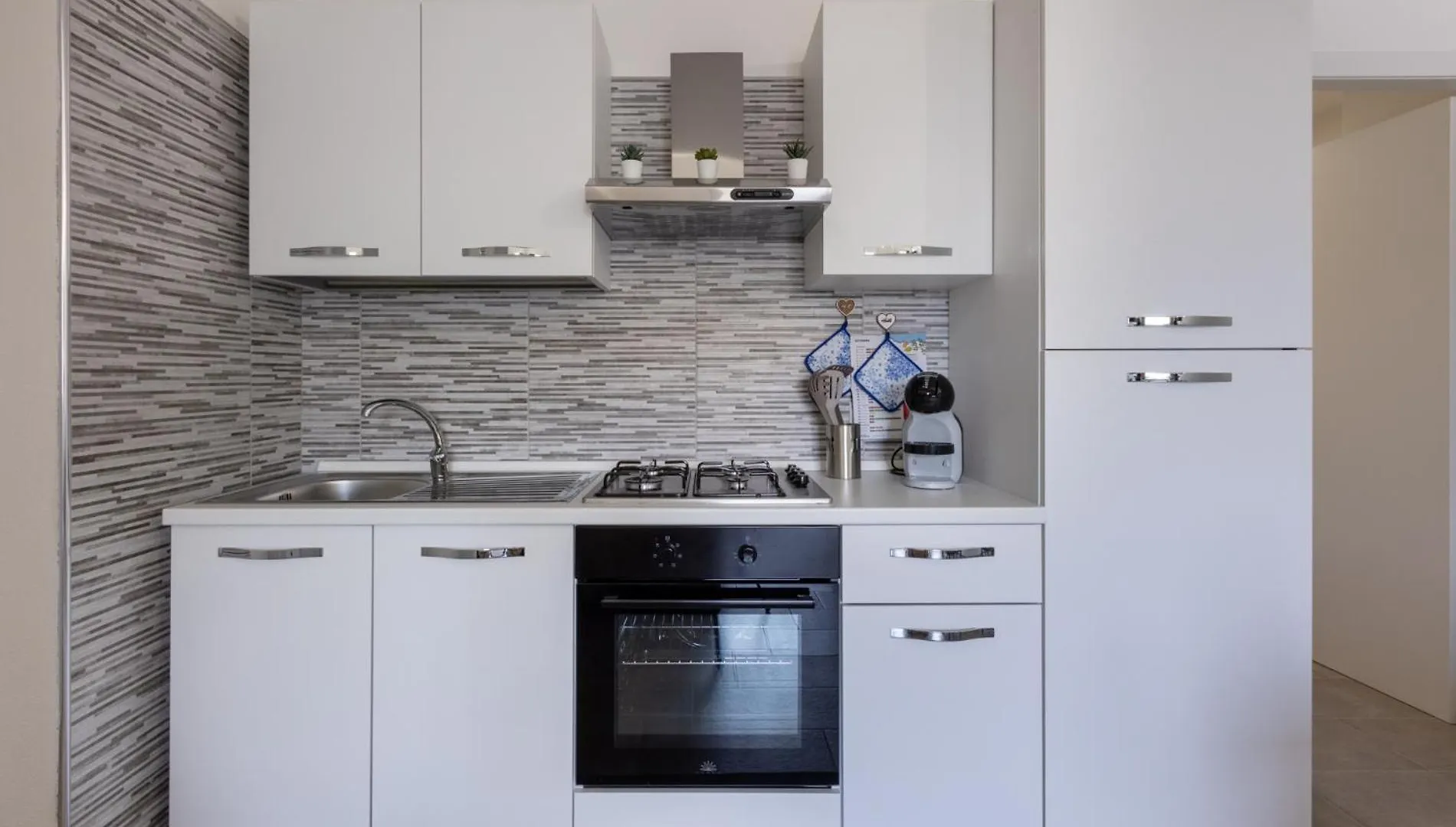 Al Civico 5 - Mondern Apartments & Suite! Decimomannu 0*,  إيطاليا